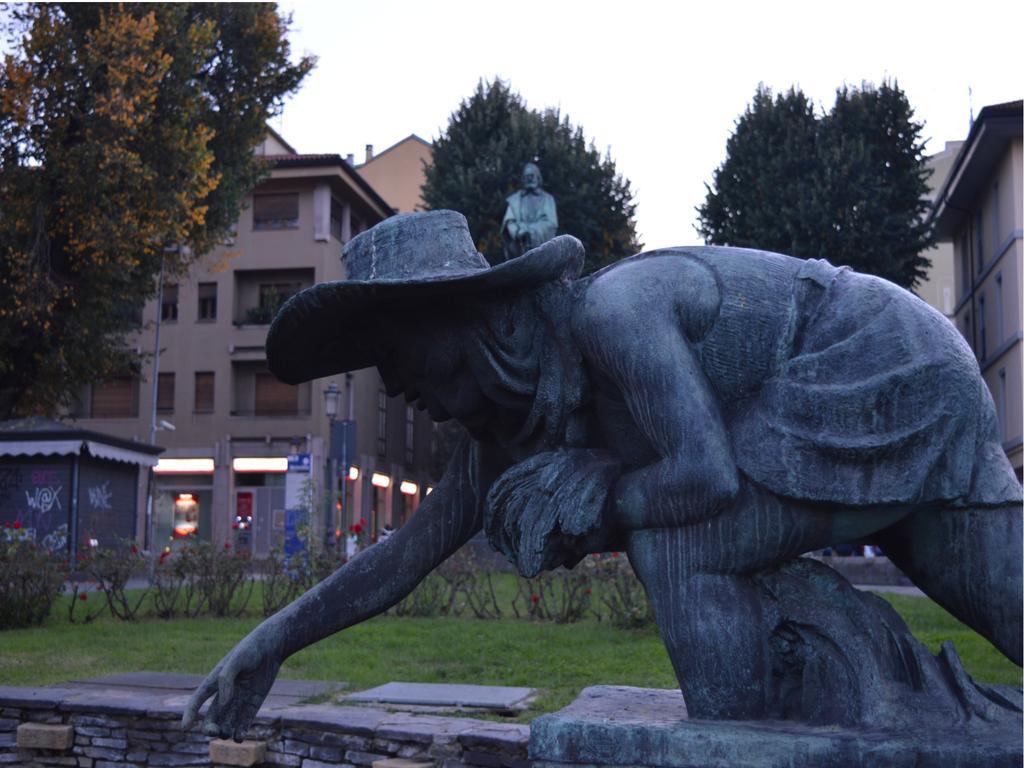 Hotel Stazione Novara Bagian luar foto
