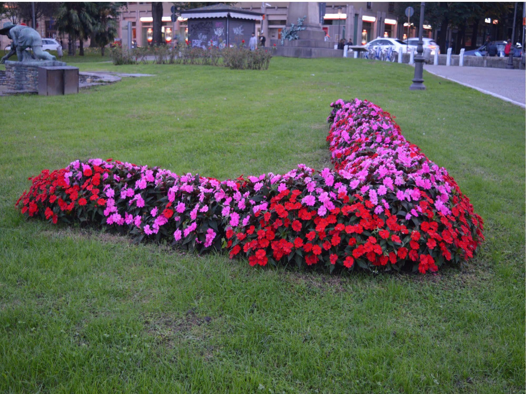 Hotel Stazione Novara Bagian luar foto