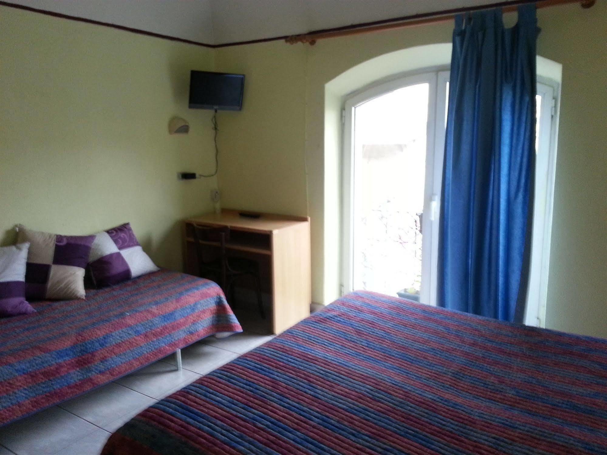 Hotel Stazione Novara Bagian luar foto